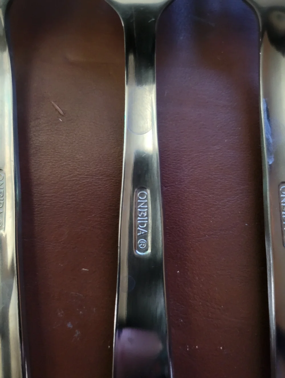 16 PIECE SET OF~~ONEIDA CHINA STAINLESS STEEL FLATWARE SET!!